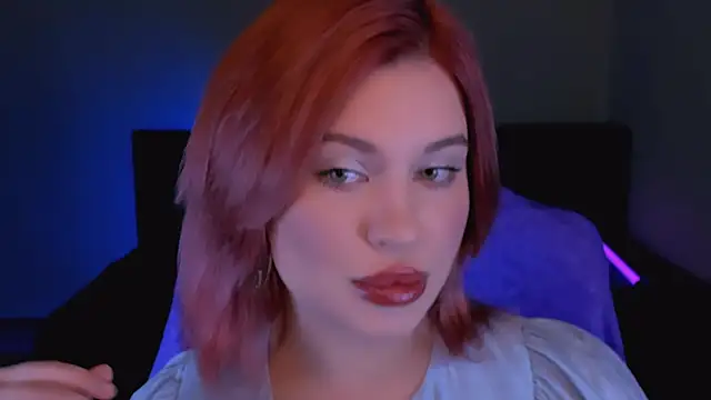 Snapshot of evaharve chatting on October 2, 5:34 am evaharve online show from October 2, 5:34 am