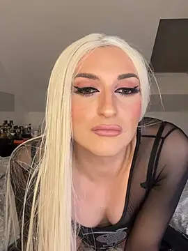 littlebambi26 online show from March 6, 11:33 pm