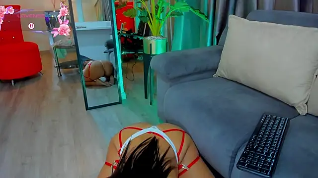 Snapshot of SofiDavid chatting on September 20, 7:56 pm SofiDavid online show from September 20, 7:56 pm