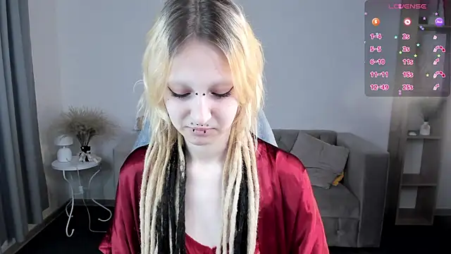 Snapshot of Lexy-Woorhez chatting on October 1, 11:15 am Lexy-Woorhez online show from October 1, 11:15 am