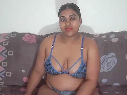 Snapshot of XIndian_Butterfly4uX chatting on October 13, 10:34 pm XIndian Butterfly4uX online show from October 13, 10:34 pm