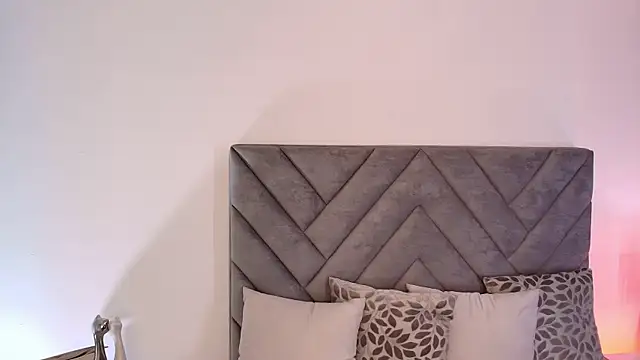 chloe wilson7 online show from April 7, 11:56 am