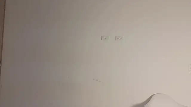 Snapshot of jolie_lov chatting on October 22, 1:05 pm jolie lov online show from October 22, 1:05 pm