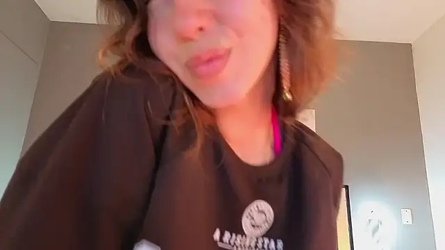 jolie lov online show from February 25, 1:42 pm