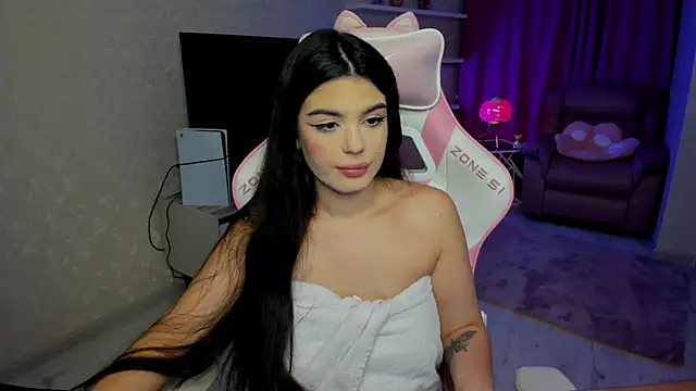 AlluringAriel online show from February 7, 8:02 pm