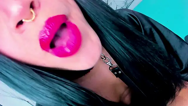 Snapshot of Candace_Queen chatting on October 26, 5:41 pm Candace Queen online show from October 26, 5:41 pm