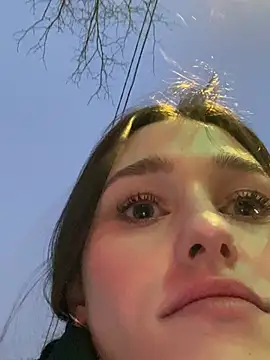 Mia Mia M online show from February 6, 3:04 pm