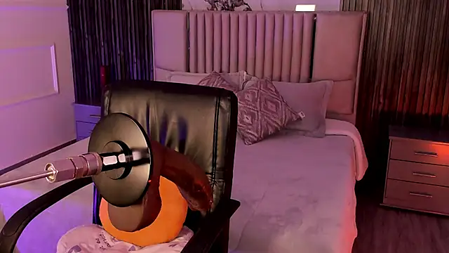 Lillyortiz online show from February 23, 8:41 pm