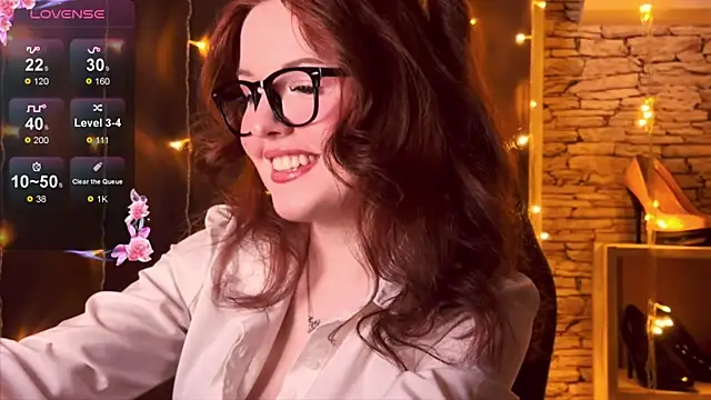 LaurenRossss online show from October 2, 12:15 am