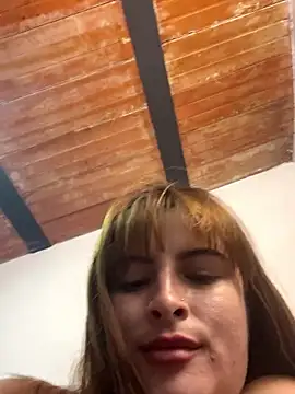 Snapshot of Liah_ferrer chatting on October 1, 11:42 pm Liah ferrer online show from October 1, 11:42 pm