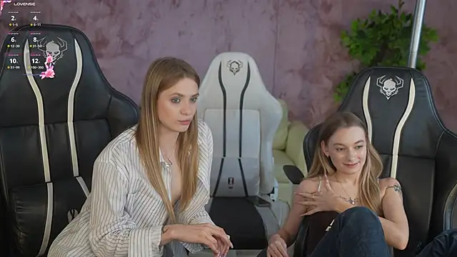 Ewa Pearl online show from November 3, 7:29 pm