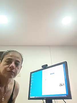 Snapshot of sasi_luna chatting on October 8, 3:05 pm sasi luna online show from October 8, 3:05 pm