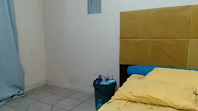 Snapshot of Bbw255 chatting on October 20, 9:29 pm Bbw255 online show from October 20, 9:29 pm