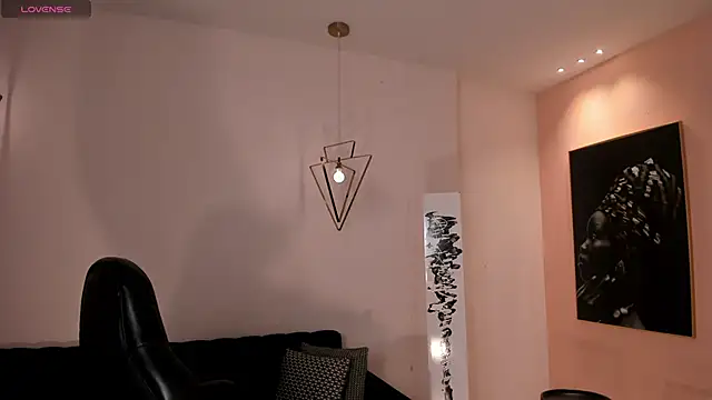 Snapshot of MiaFarrell_ chatting on October 1, 7:08 pm MiaFarrell online show from October 1, 7:08 pm