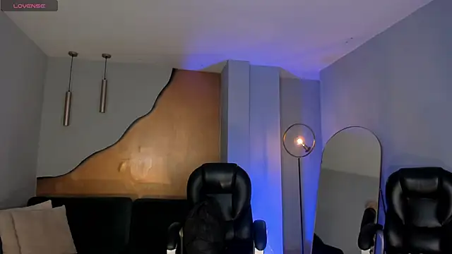 Snapshot of MiaFarrell_ chatting on October 24, 5:53 pm MiaFarrell online show from October 24, 5:53 pm