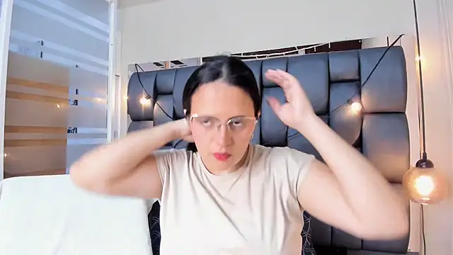 Snapshot of africa_holmes chatting on September 24, 1:48 am africa holmes online show from September 24, 1:48 am