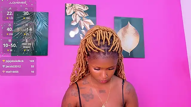 Snapshot of kinkyandsavage chatting on September 29, 7:30 pm kinkyandsavage online show from September 29, 7:30 pm