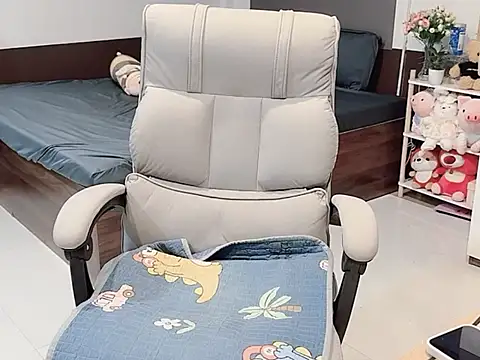 Eva-Public online show from September 20, 4:05 pm