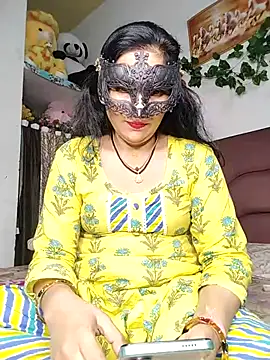 Snapshot of sexy_bhabhi69 chatting on October 8, 9:35 am sexy bhabhi69 online show from October 8, 9:35 am