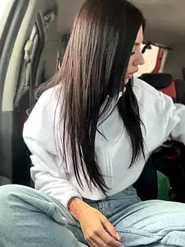 JulliaVegas online show from October 8, 1:32 am