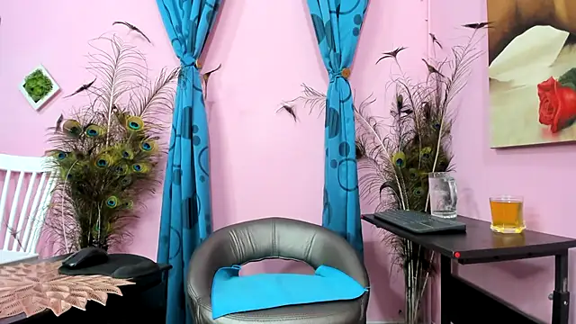 Snapshot of miss--flora chatting on September 29, 3:06 pm miss--flora online show from September 29, 3:06 pm