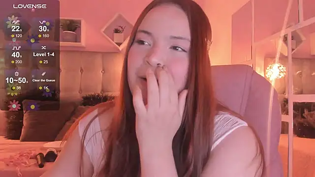 Snapshot of melanie_hh chatting on October 31, 4:58 am melanie hh online show from October 31, 4:58 am