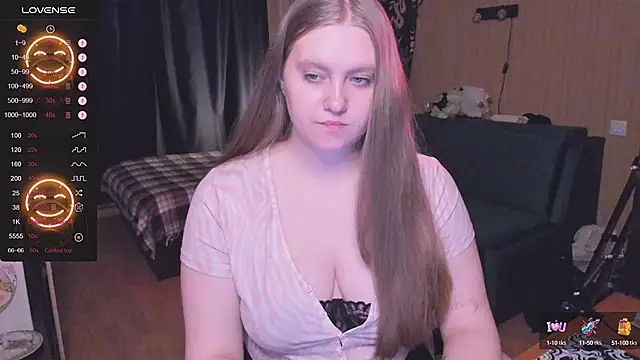 Alice Dreamgirl  online show from October 1, 9:47 am