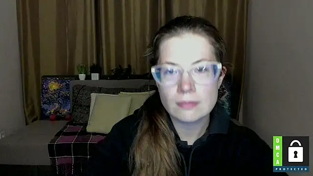 Snapshot of Alicia_redfollow chatting on September 27, 5:31 pm Alicia redfollow online show from September 27, 5:31 pm