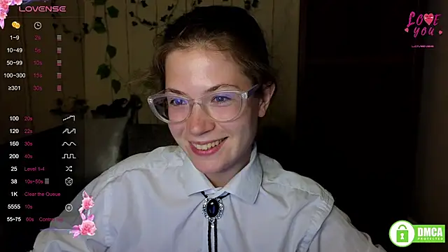 Snapshot of Alicia_redfollow chatting on September 20, 5:22 pm Alicia redfollow online show from September 20, 5:22 pm