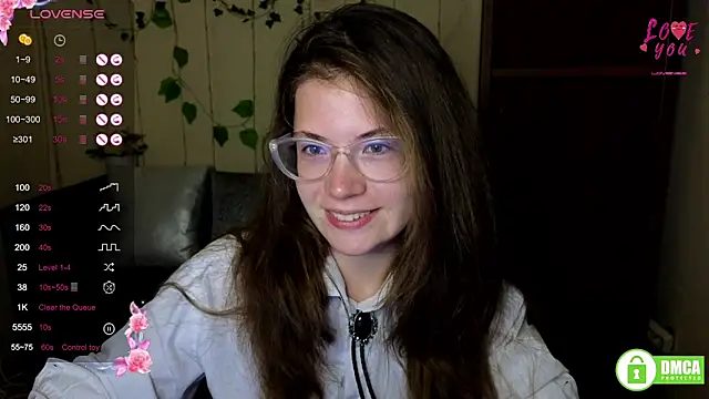 Snapshot of Alicia_redfollow chatting on September 21, 5:33 pm Alicia redfollow online show from September 21, 5:33 pm