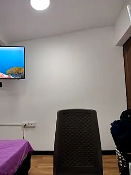 Miss balloonsmila online show from October 22, 1:21 am