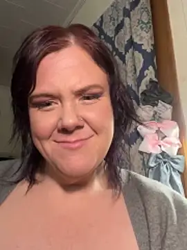 leenieb88 online show from February 3, 11:04 am