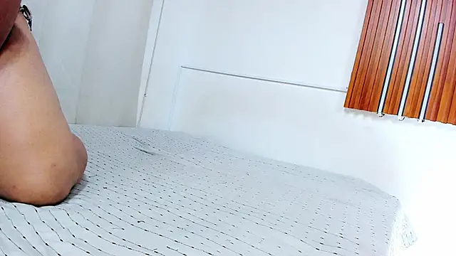 cristall hott online show from January 11, 2:22 pm