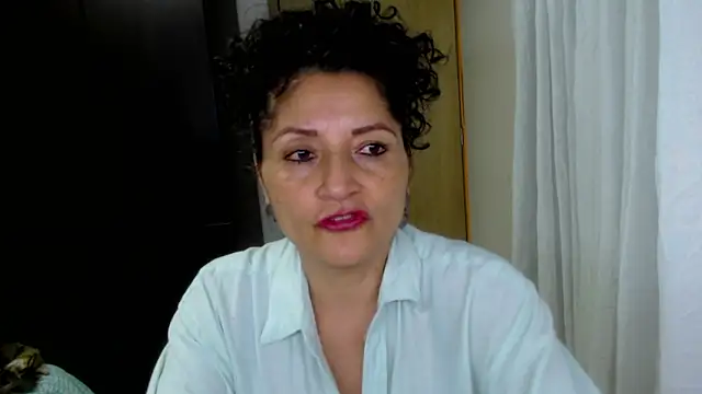 arianna ros3 online show from May 13, 3:56 am