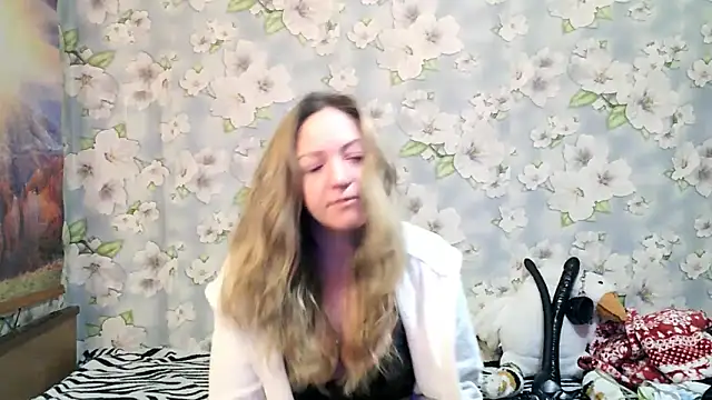 KattyLuuu online show from November 16, 10:21 pm