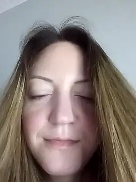 KattyLuuu online show from April 26, 10:13 am
