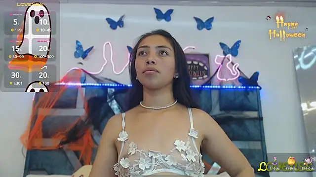 Snapshot of Roxan_Fox- chatting on October 27, 5:03 am Roxan Fox- online show from October 27, 5:03 am