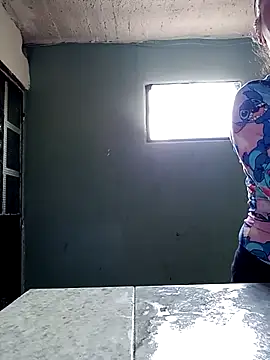 Snapshot of Roxan_Fox- chatting on September 22, 2:37 pm Roxan Fox- online show from September 22, 2:37 pm