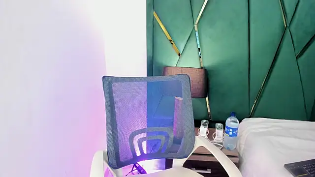 Snapshot of Tamara_Myller chatting on October 16, 12:30 pm Tamara Myller online show from October 16, 12:30 pm