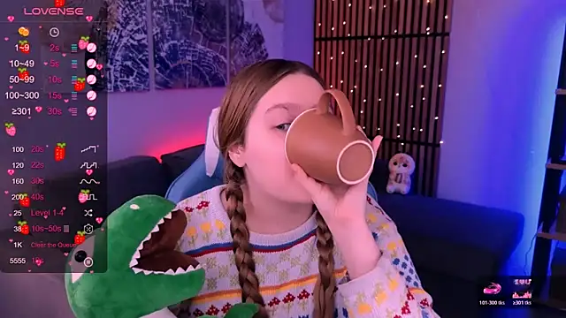 Ellie Wellie online show from October 26, 11:44 pm