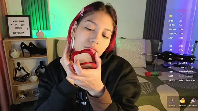 Fresita Rosita online show from October 22, 12:32 pm