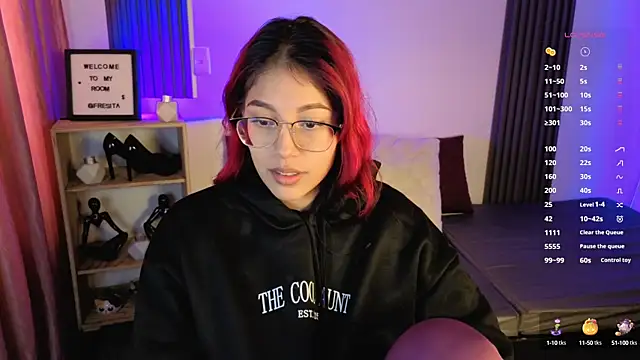 Fresita Rosita online show from October 16, 2:09 pm