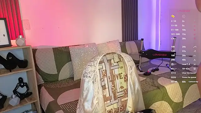 Fresita Rosita online show from October 25, 1:08 pm