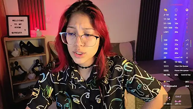 Fresita Rosita online show from October 1, 4:34 pm