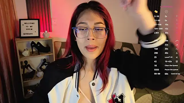 Fresita Rosita online show from September 18, 2:04 pm