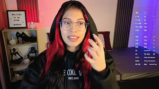 Fresita Rosita online show from October 14, 1:46 pm