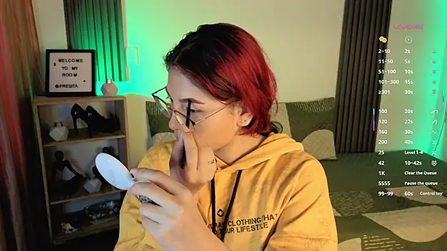 Fresita Rosita online show from September 24, 12:37 pm