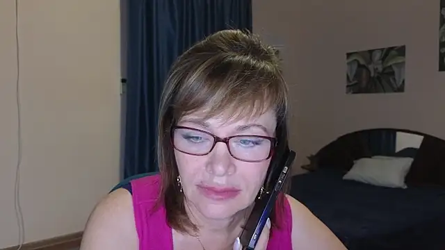 Miss Moren online show from November 18, 2:40 pm