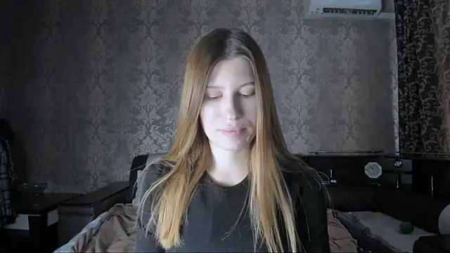 Agnes Allenn online show from September 28, 10:20 am