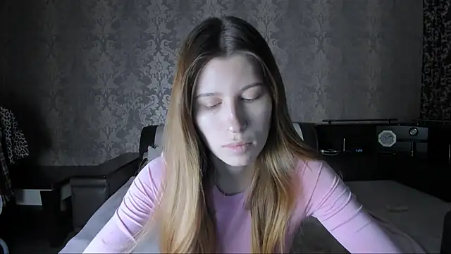 Agnes Allenn online show from October 31, 10:52 am